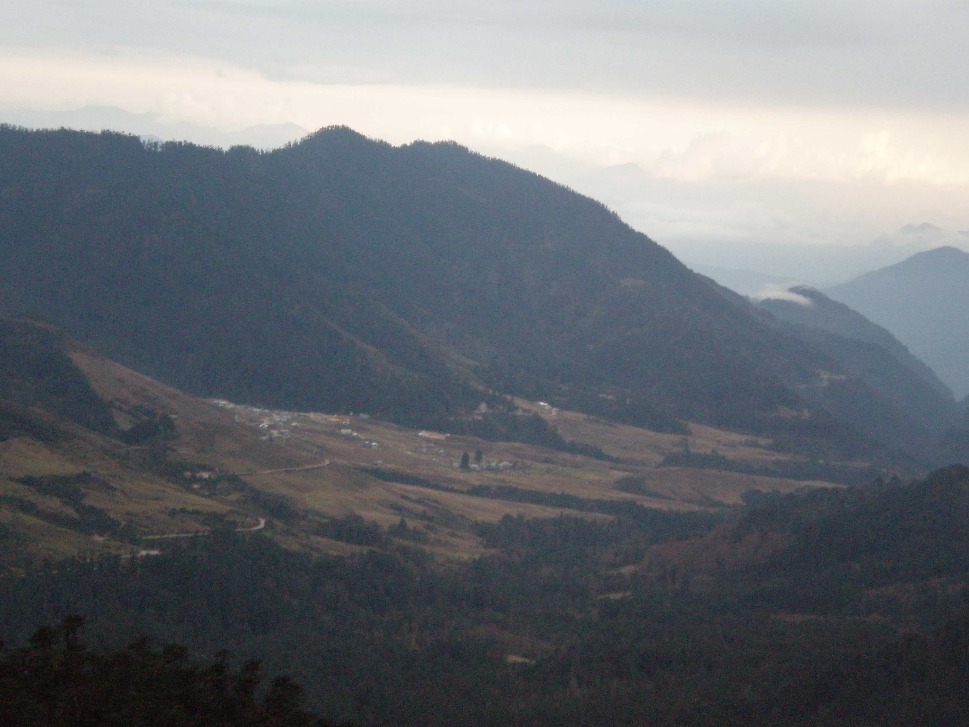 Durr Hotspring Trek — gallery image 3